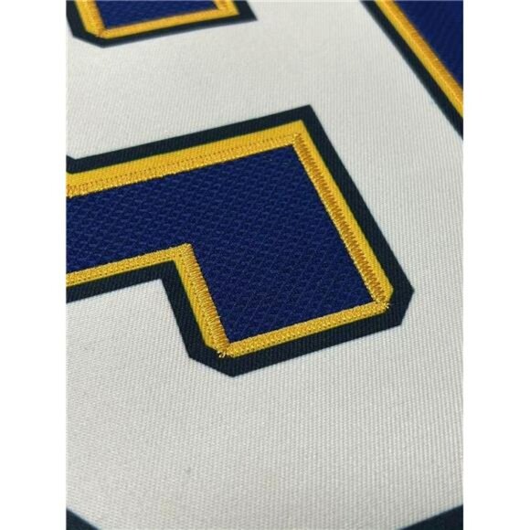 NWT Multiple Sizes Wayne Gretzky St. Louis Blues #99 Rare Blue Captains Jersey - Picture 5 of 5